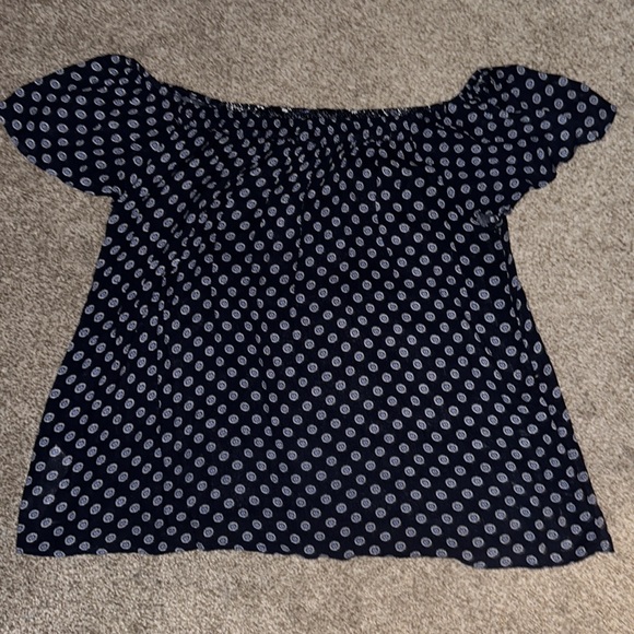 Like New Beautiful blue off the shoulders Dorsey Perkins blouse - Picture 8 of 12